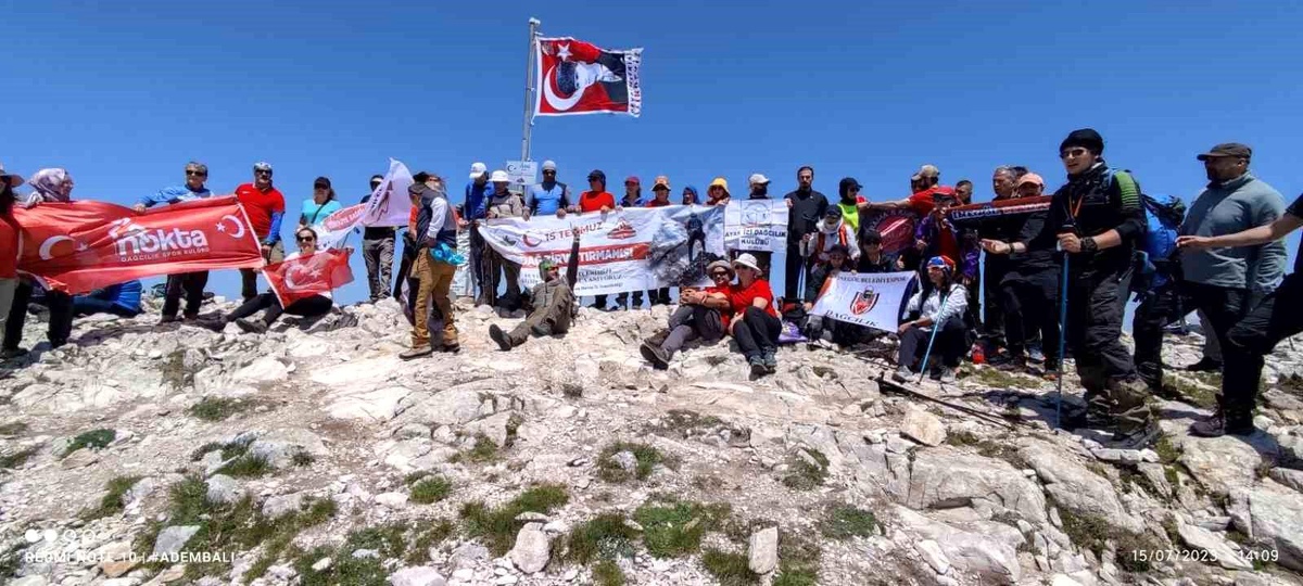 İnegöl Belediye Spor Kulübü Şehitleri Anma Etkinliği Gerçekleştirdi