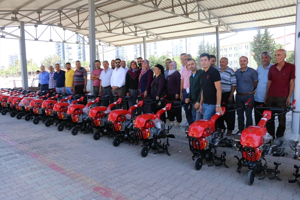Adana\'da Kırsal Dezavantajlı Alanlara Makine Desteği