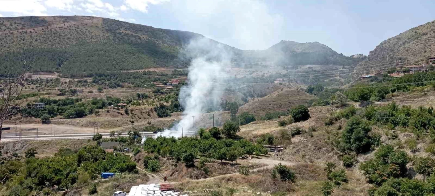Amasya\'da Yuvacık köyünde bir bağ evi yangın sonucu kullanılamaz hale geldi
