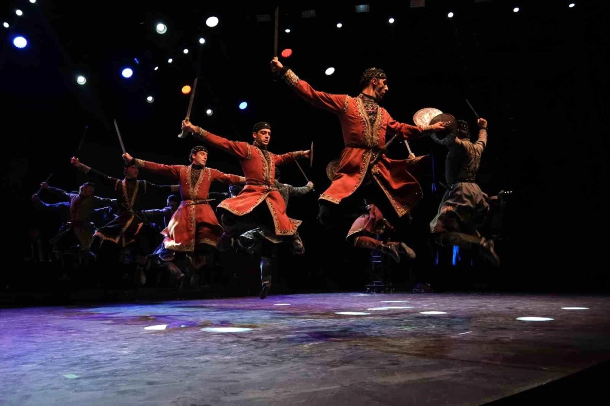 Dünyaca Ünlü Dans Topluluğu Sukhishvili Bursa Festivali\'nde Görsel Şölene İmza Attı