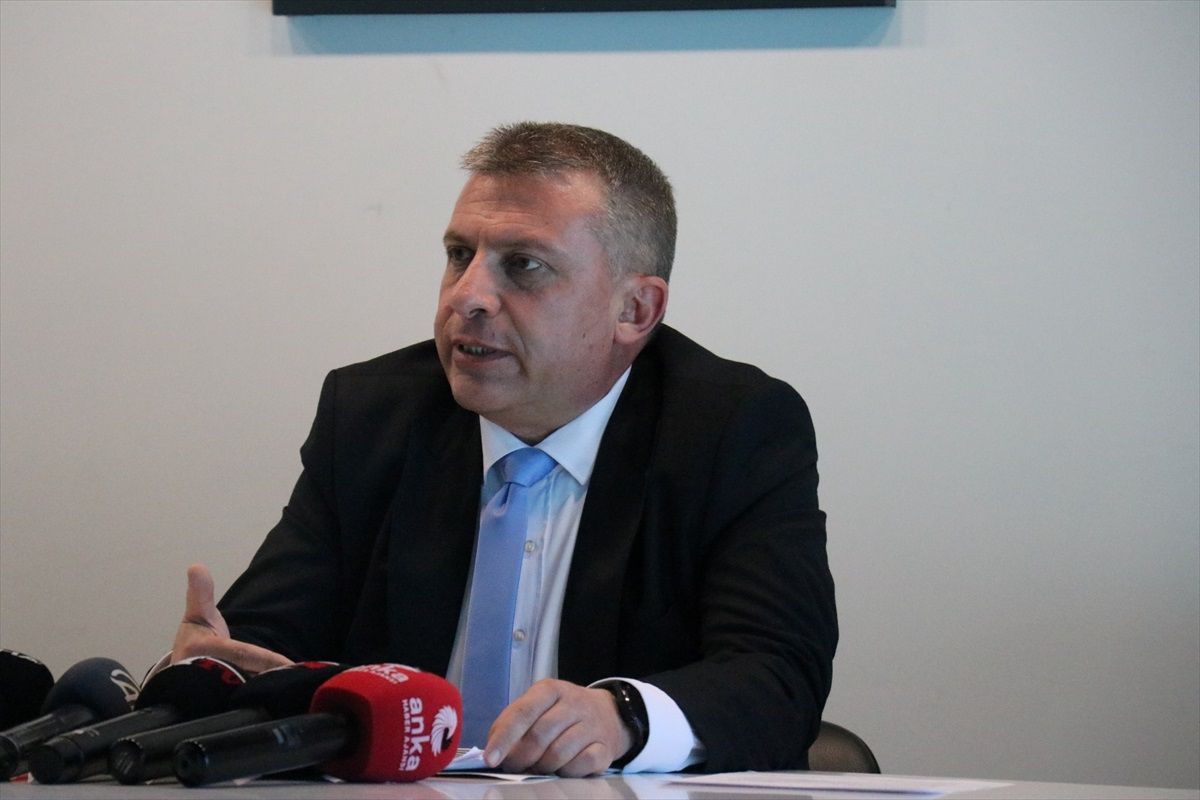 CHP Bolu İl Başkanı, Adalet ve Değişim Yürüyüşü\'nde slogan atan partililerle ilgili şikayet dilekçelerini bildirdi