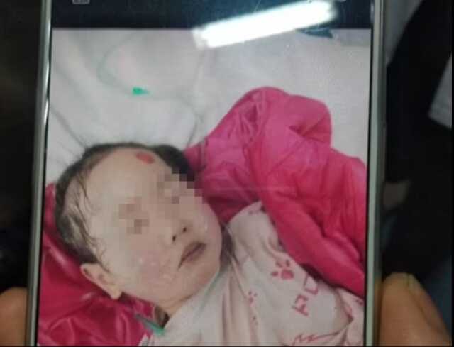 Çin'de 25 çocuğu zehirleyen kadın öğretmen idam edildi Çin'de 25 çocuğu zehirleyen kadın öğretmen idam edildi