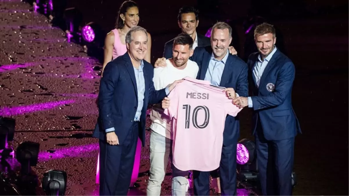 Lionel Messi, Inter Miami\'ye transfer oldu