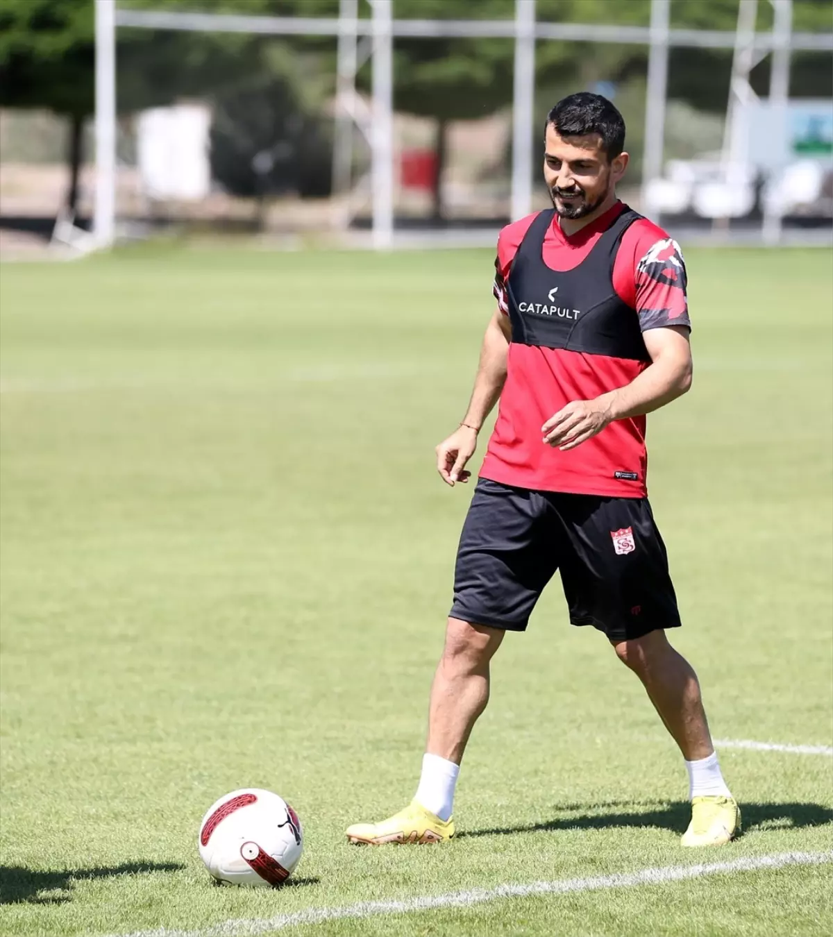 Emrah Başsan: Sivasspor\'a gelmekten mutluyum