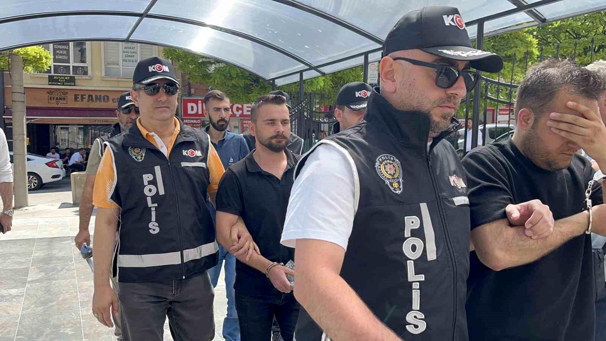 Eskişehir\'de devre mülk dolandırıcılarına operasyon: 6 şüpheli adliyeye sevk edildi