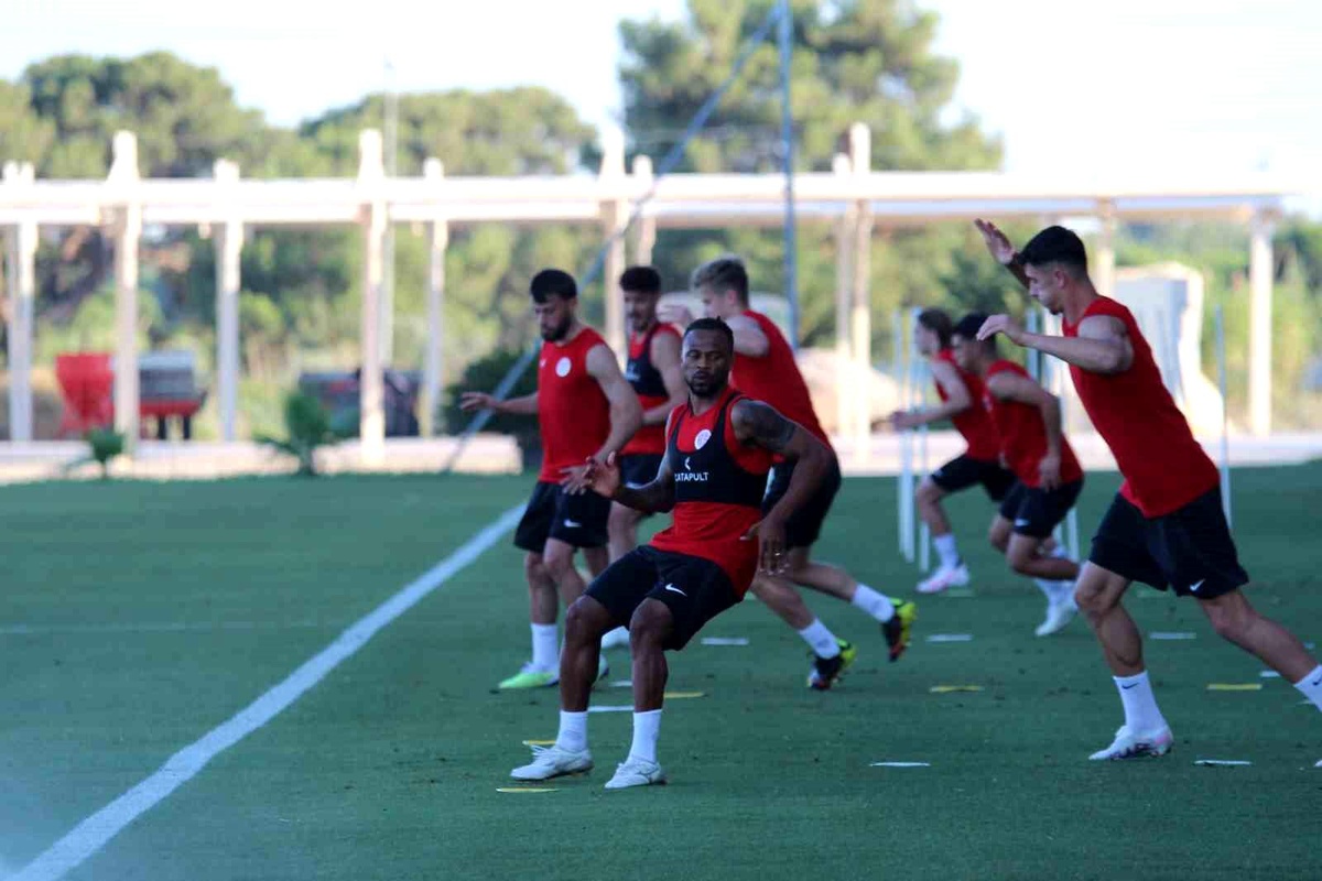 FTA Antalyaspor, yeni sezon hazırlıklarını sürdürüyor