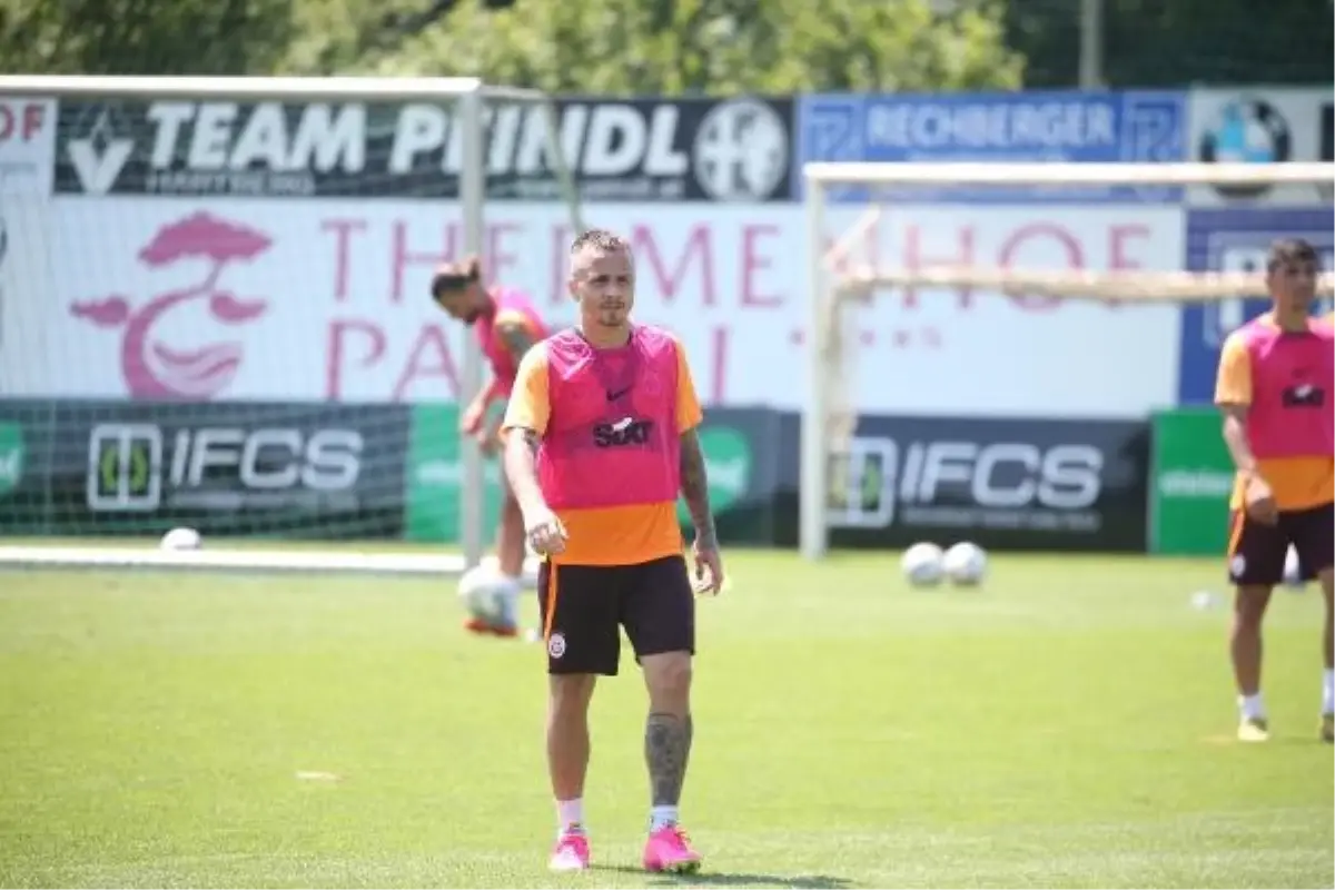 Galatasaray\'ın yeni transferi Angelino: \'Bu harika taraftarın önünde oynayacağım için çok mutluyum\'