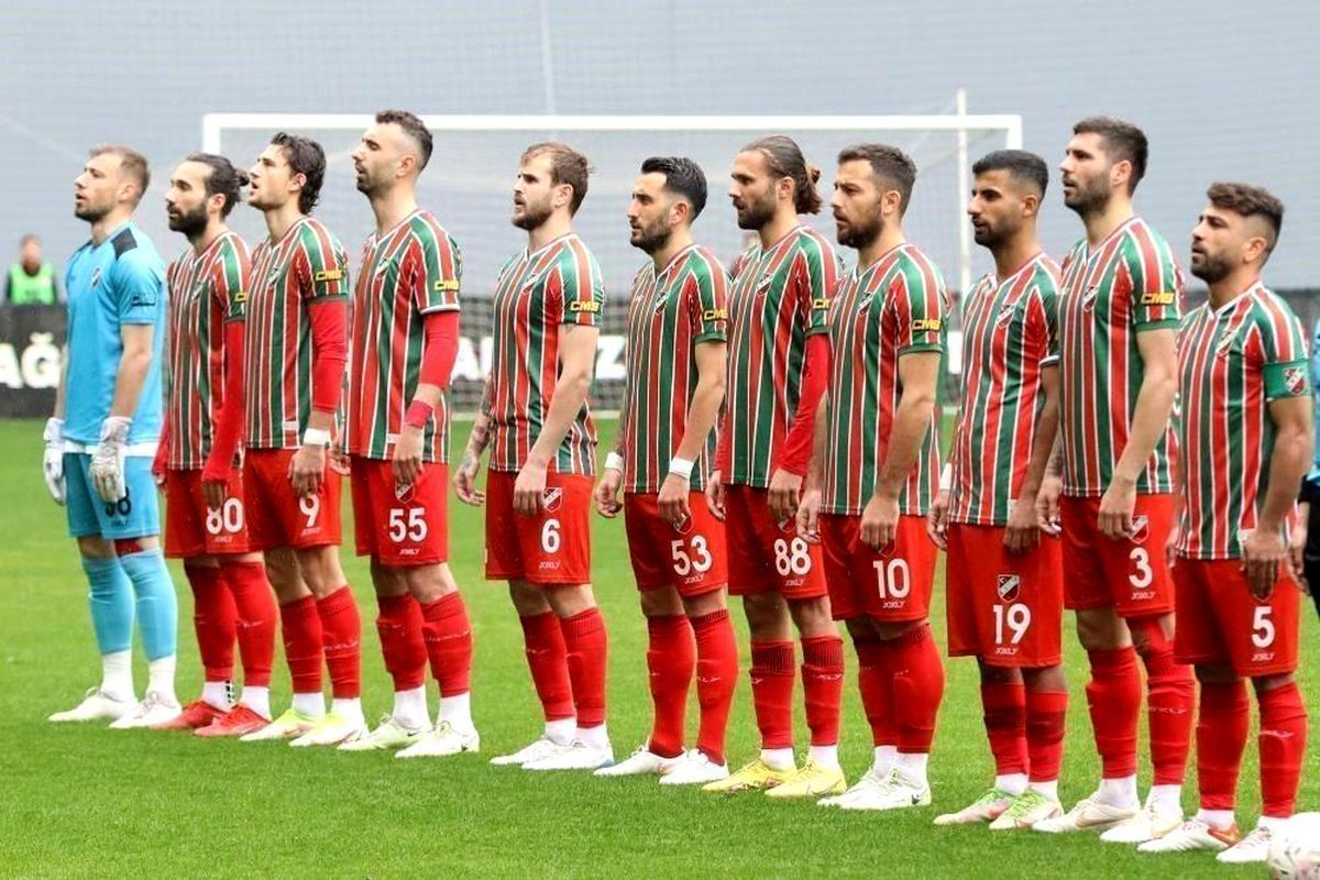Karşıyaka\'da birçok oyuncuyla yollar ayrıldı