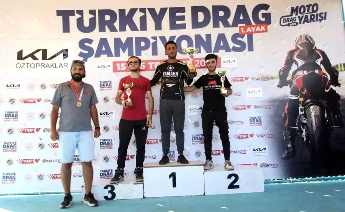 Kepez Drag Pisti\'nde Heyecanlı Yarışlar