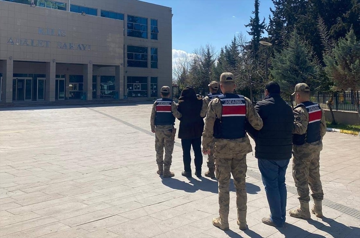 Kilis\'te 1405 düzensiz göçmen yakalandı, 20 şüpheli tutuklandı