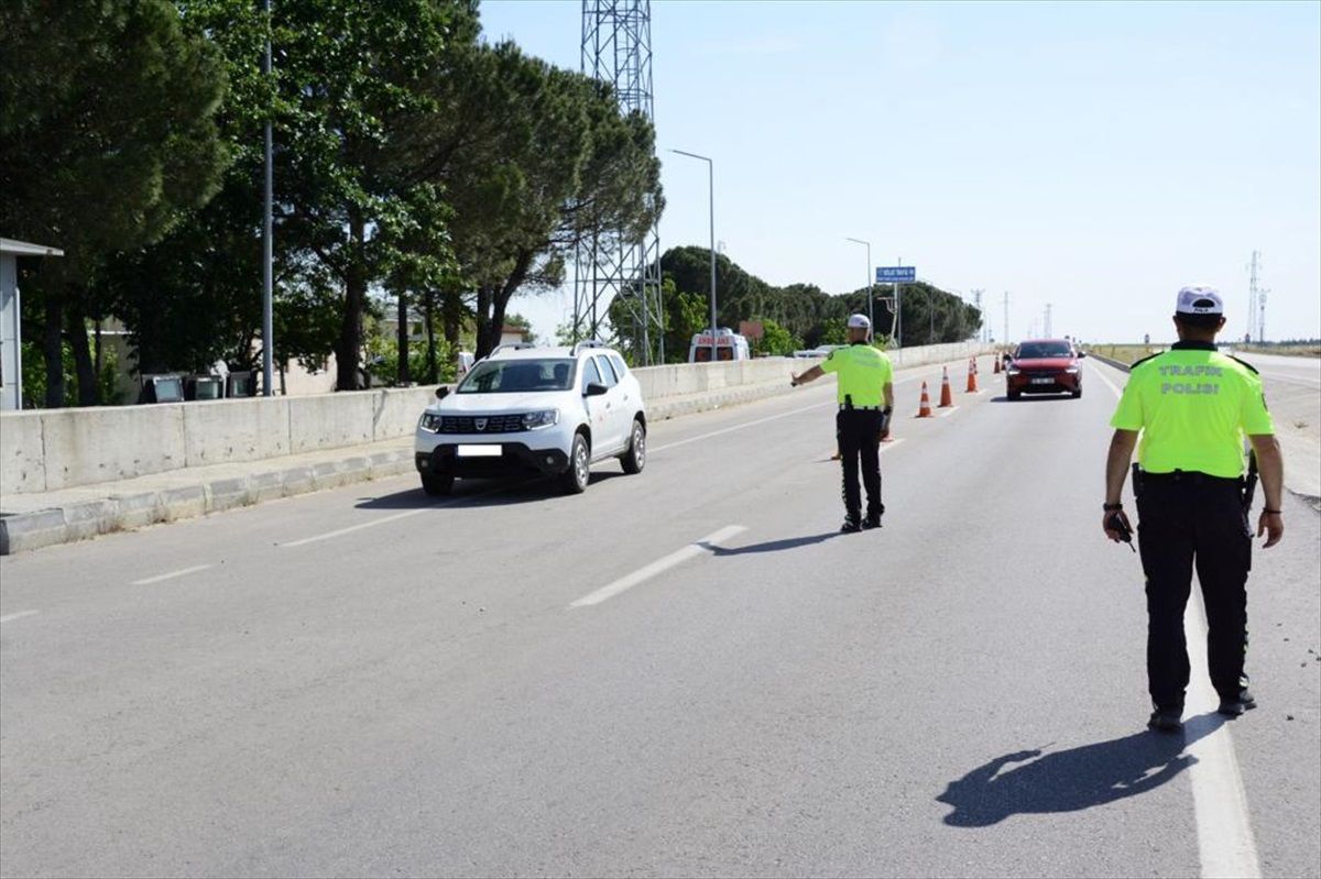 Kırklareli\'nde 6 Ayda 13 Bin 62 Araç Sürücüsüne Cezai İşlem Uygulandı