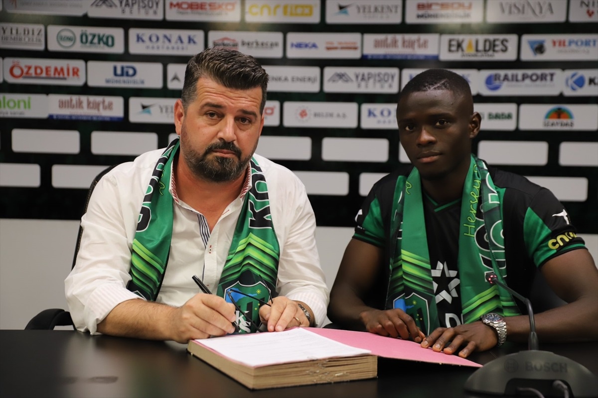 Kocaelispor, İsveçli oyuncu Fofana\'yı kiraladı