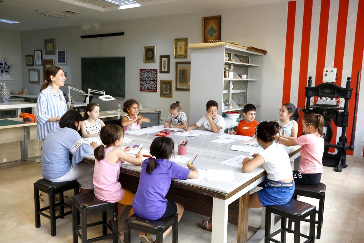 Küçükçekmece Belediyesi Güzel Sanatlar Akademisi Ücretsiz Yaz Sanat Atölyeleri Başlıyor