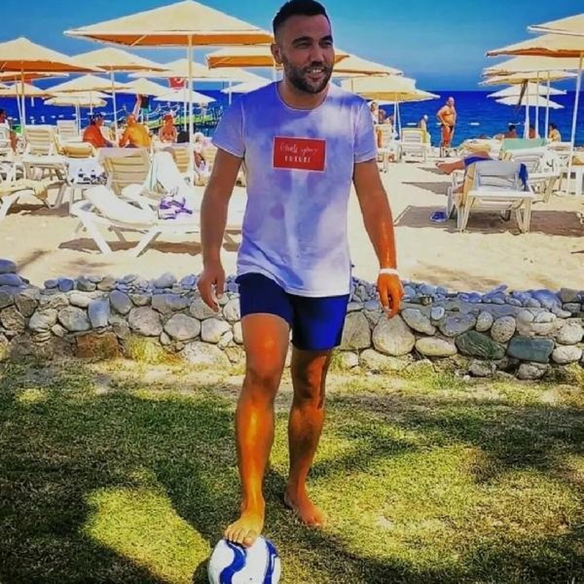 İzmir\'de Bekçi, Tartıştığı Komşusu Tarafından Öldürüldü