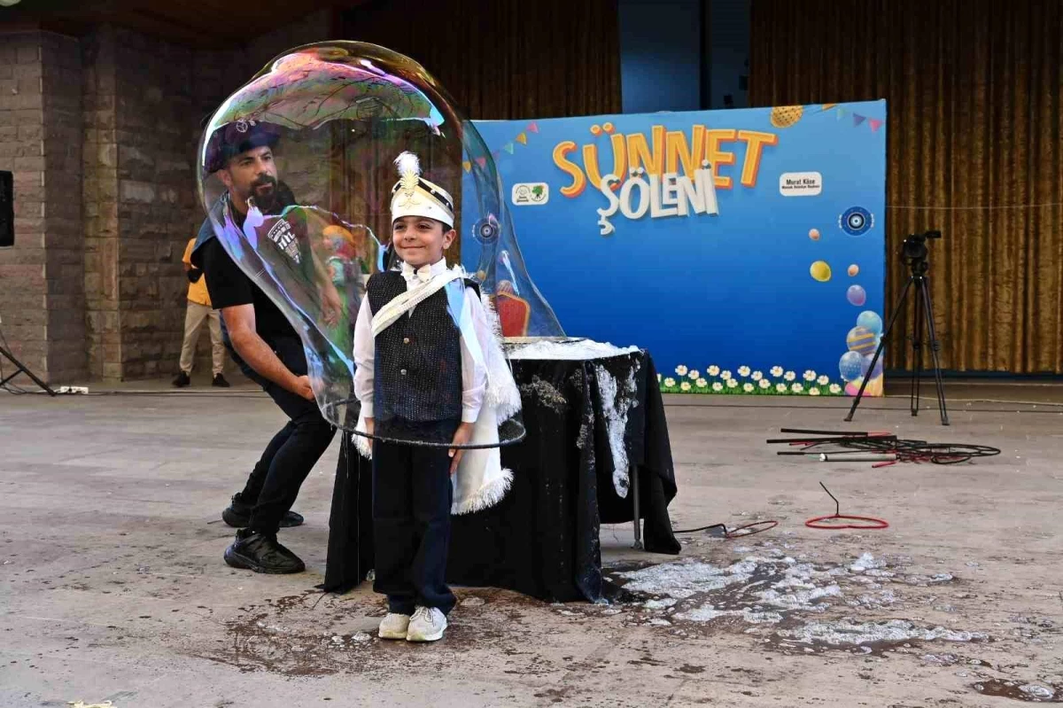 Mamak Belediyesi\'nin Sünnet Şöleni\'nde Çocuklar Eğlendi