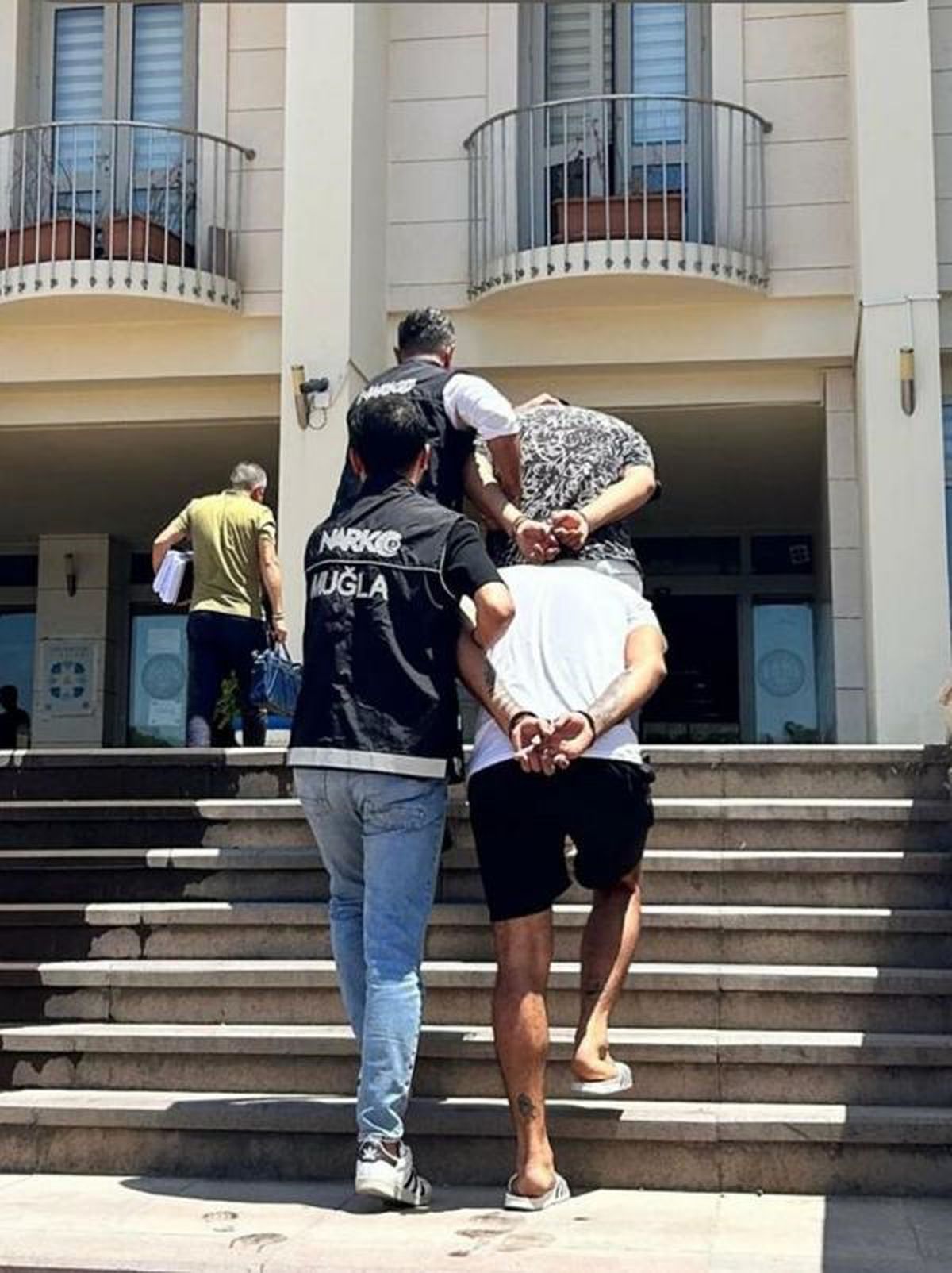 Bodrum\'da Uyuşturucu Operasyonu: 2 Kardeş Tutuklandı
