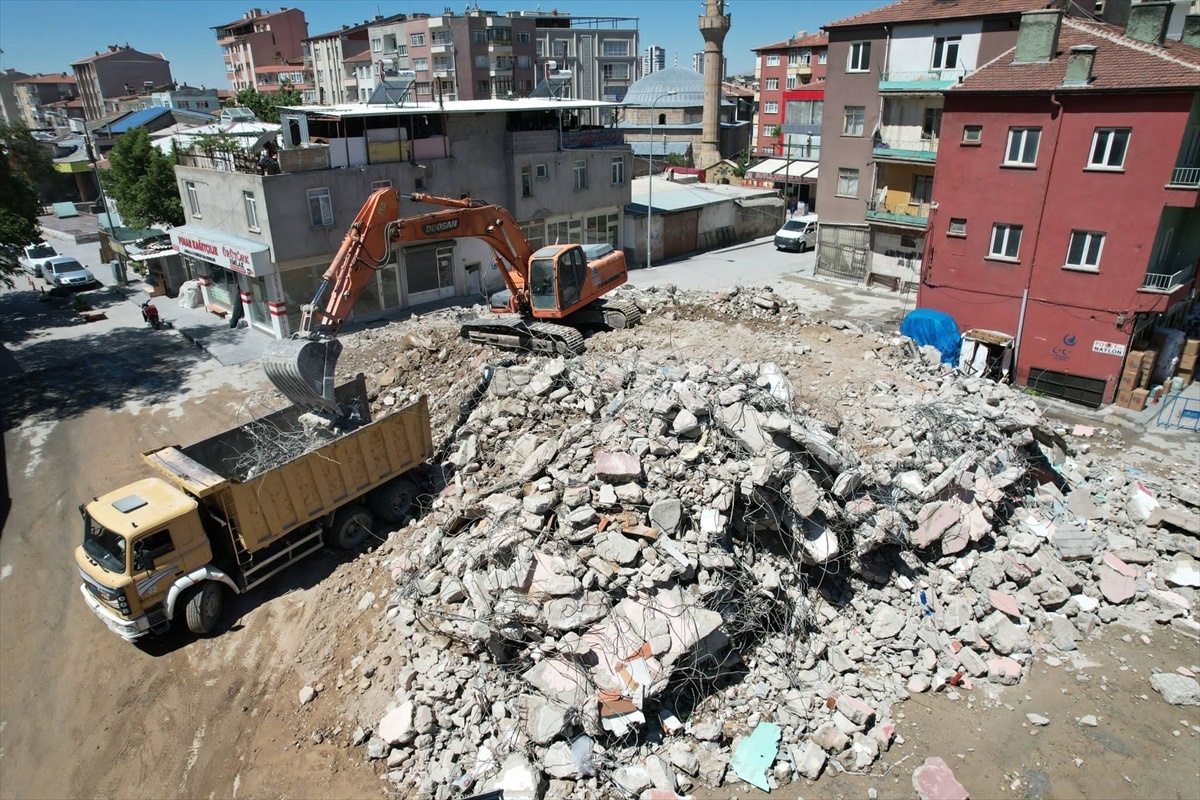 Niğde Kalesi Koruma ve Yenileme Projesi Devam Ediyor