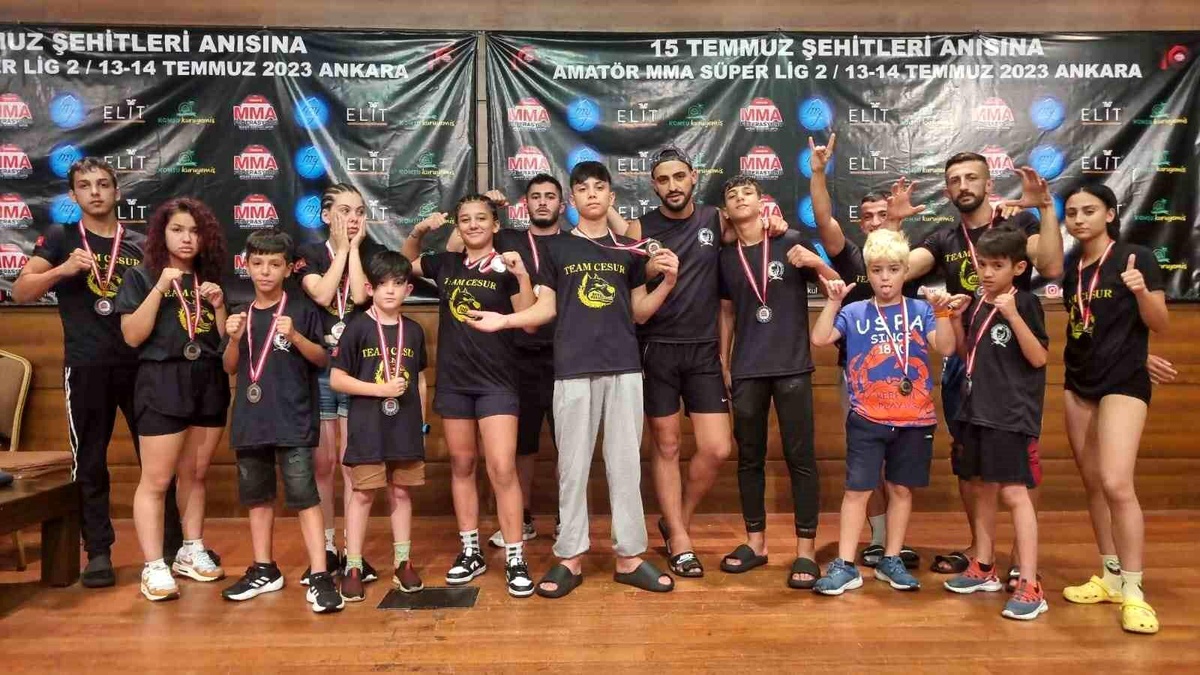Nildeniz Uğur, Türkiye Amatör MMA Süper Lig 2\'de şampiyon oldu