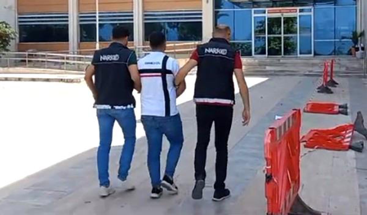 Ödemiş\'te Zehir Taciri Polisler Tarafından Yakalandı