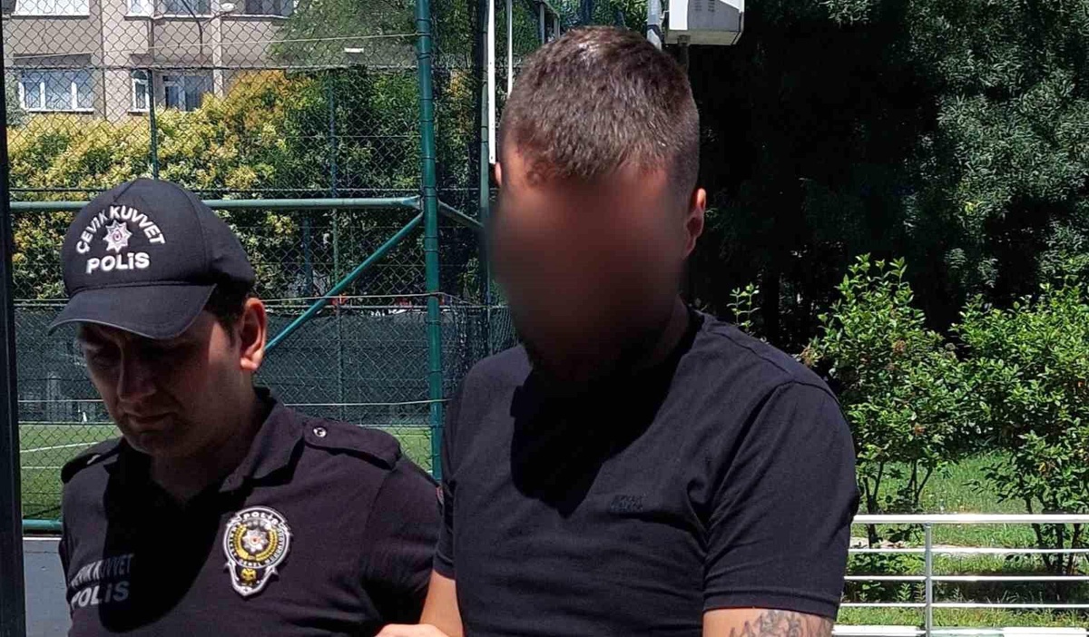 Samsun\'da 3 Kilogram Bonzai Ele Geçirildi, 2 Kişi Tutuklandı