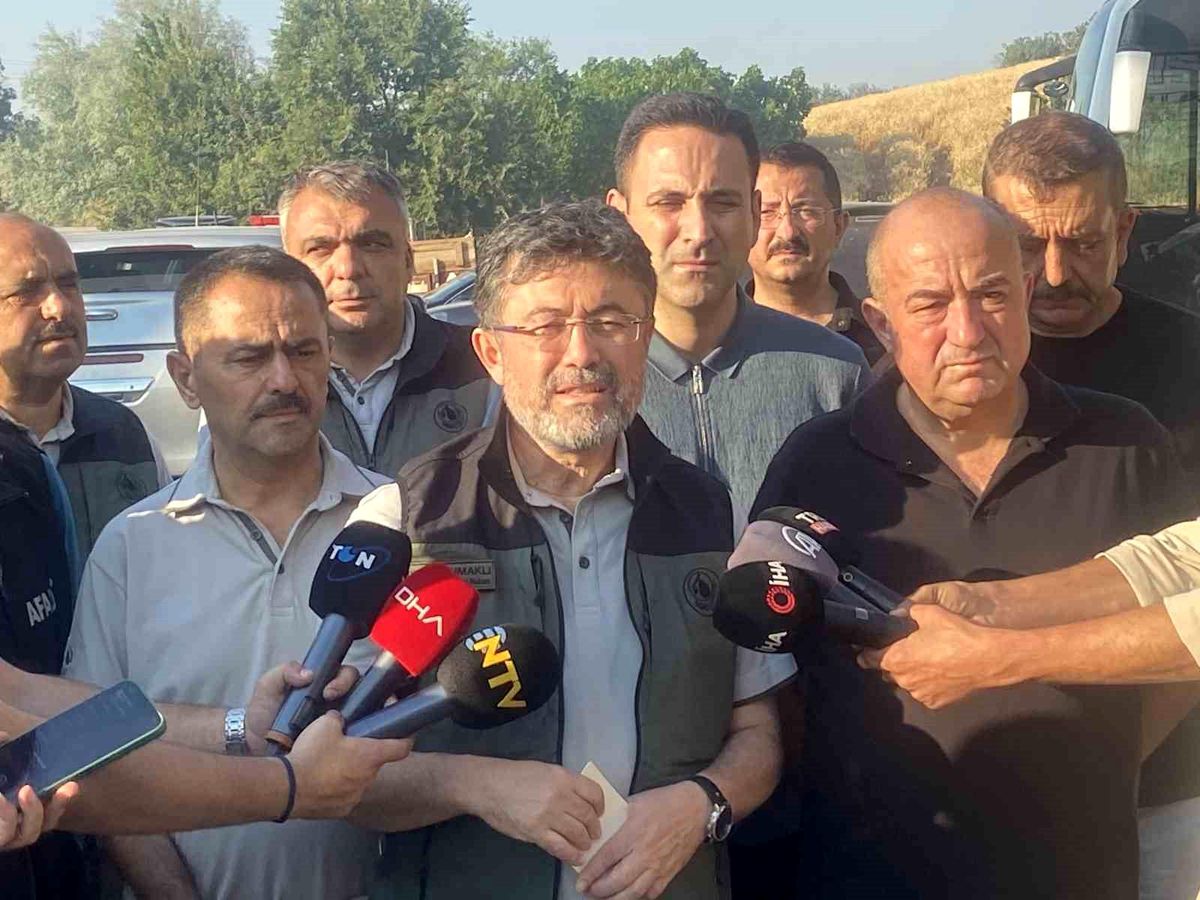 Çanakkale\'de 27 Saattir Devam Eden Orman Yangınında 8 Köy Etkilendi