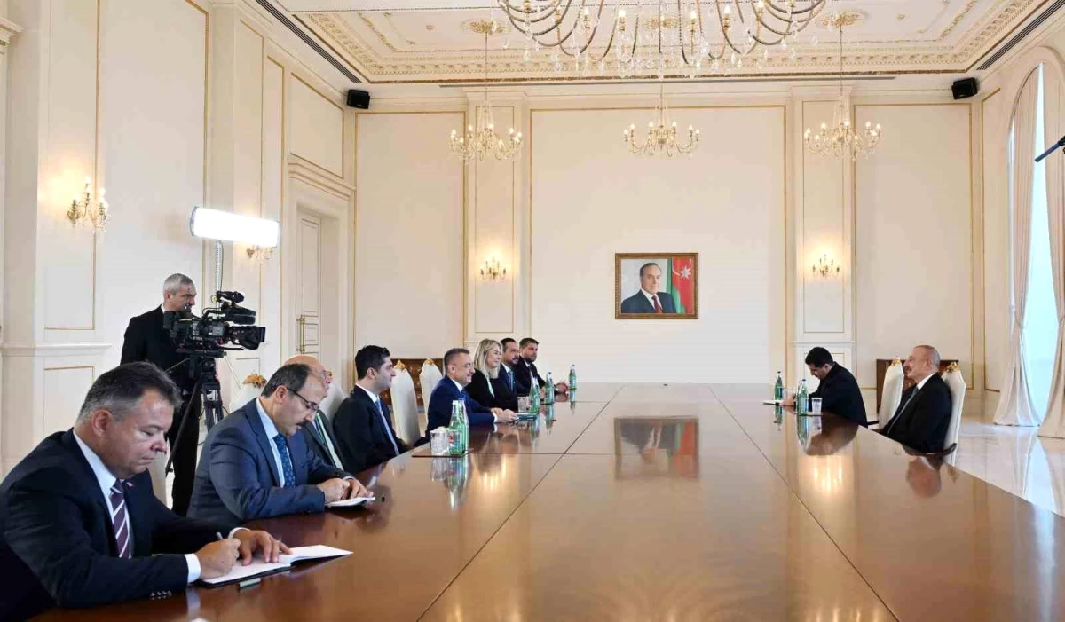TBMM Dışişleri Komisyonu Başkanı Fuat Oktay, Azerbaycan Cumhurbaşkanı İlham Aliyev tarafından kabul edildi