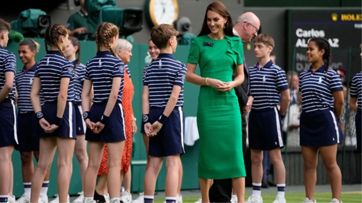 Wimbledon\'da Kate Middleton\'ın top toplayıcı çocuğu görmezden gelmesi seyircileri üzdü