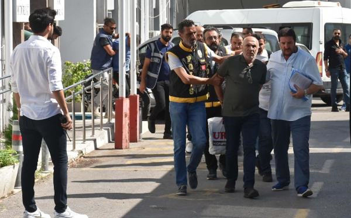 İzmir\'de suç örgütüne operasyon: 18 gözaltı