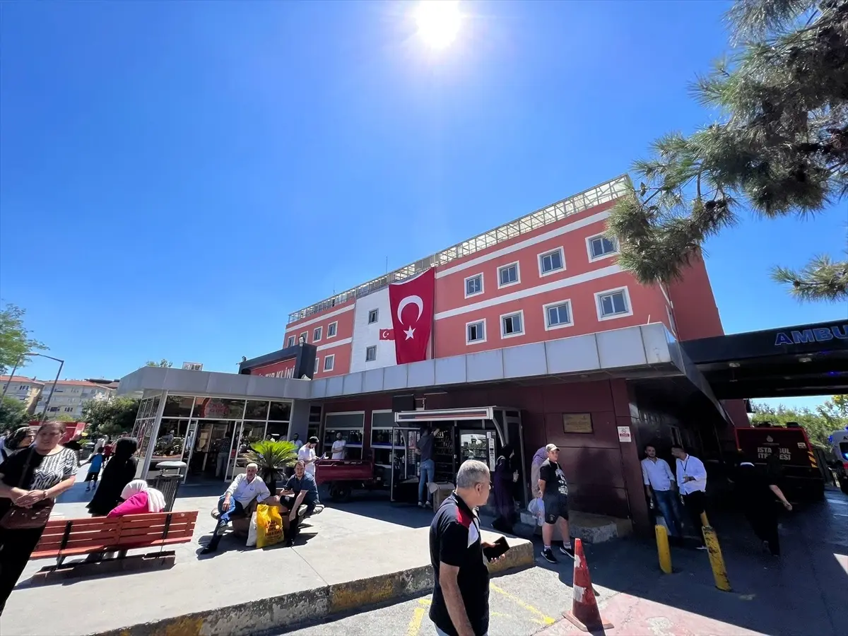 Bakırköy Dr. Sadi Konuk Eğitim ve Araştırma Hastanesi\'nde çıkan yangın söndürüldü