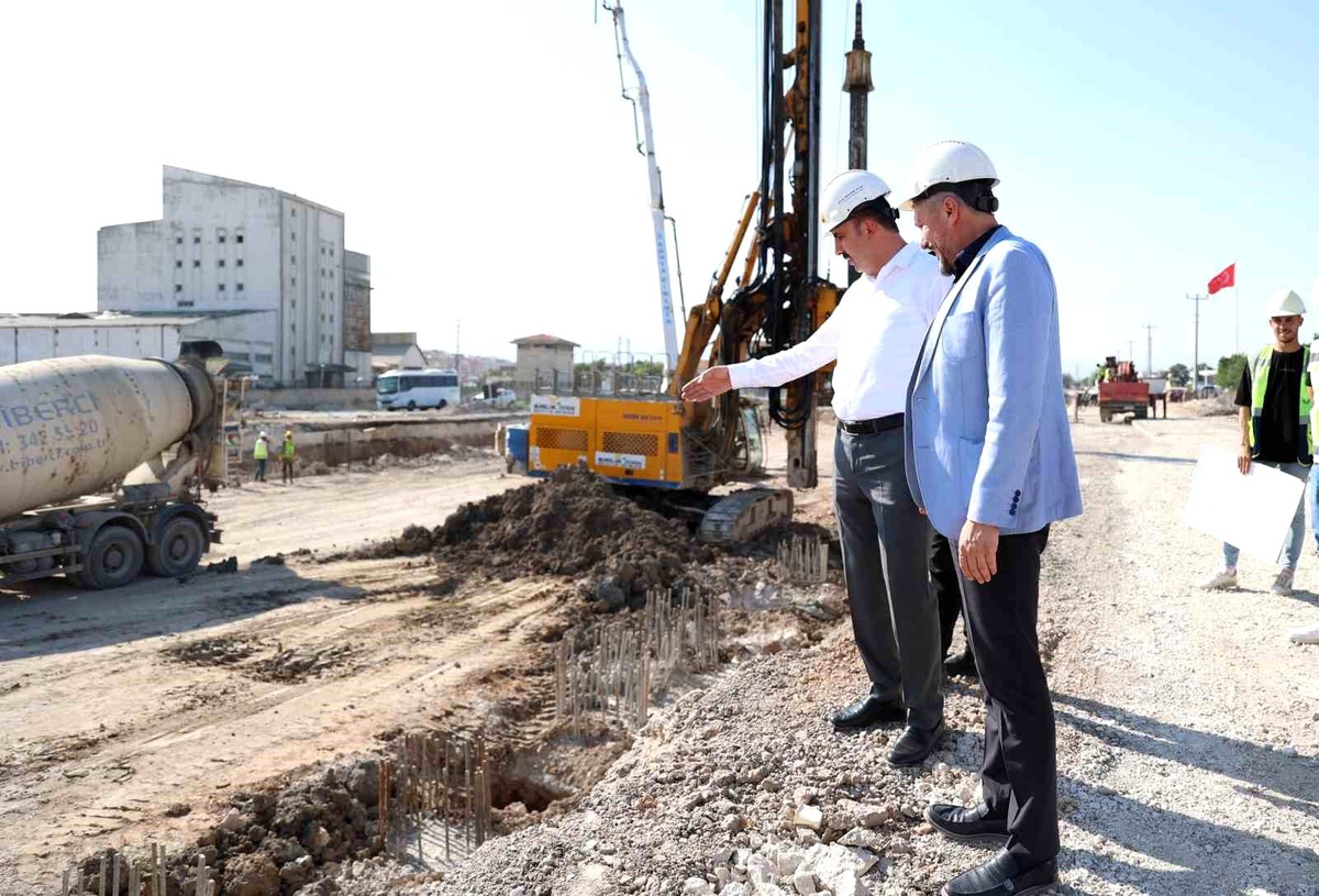 Konya\'da Sedirler Köprülü Kavşağı\'nın yapım çalışmaları hızla ilerliyor