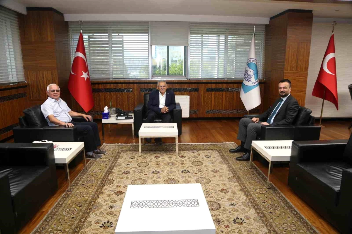 Kayseri Büyükşehir Belediye Başkanı, Keykubadiye Sarayı Kazı Heyeti Başkanı\'nı kabul etti