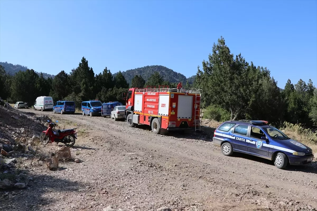Gölhisar'da Sondaj Çalışması Sırasında Toprak Altında Kalan Kişi Hayatını Kaybetti