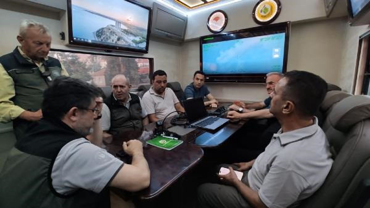 Çanakkale\'deki Orman Yangını 32. Saatte Sürüyor
