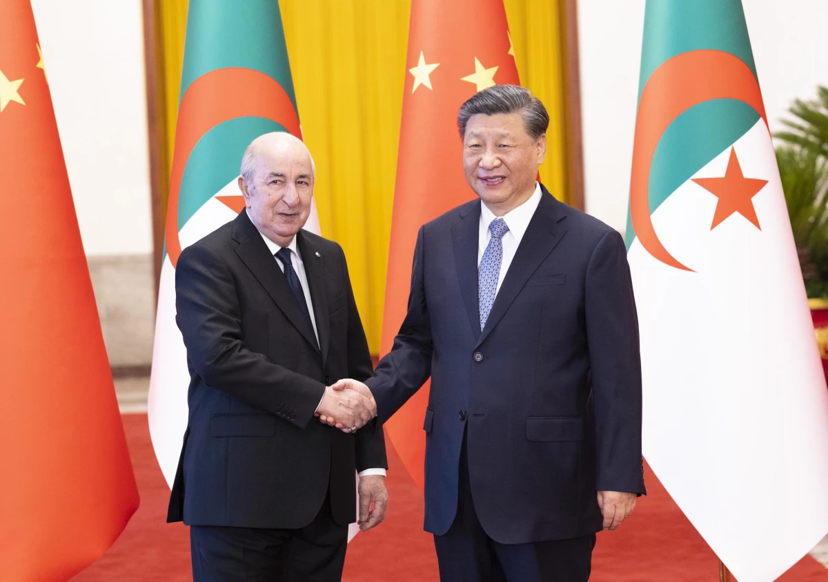 Çin Cumhurbaşkanı Xi, Cezayirli Mevkidaşı ile Görüştü