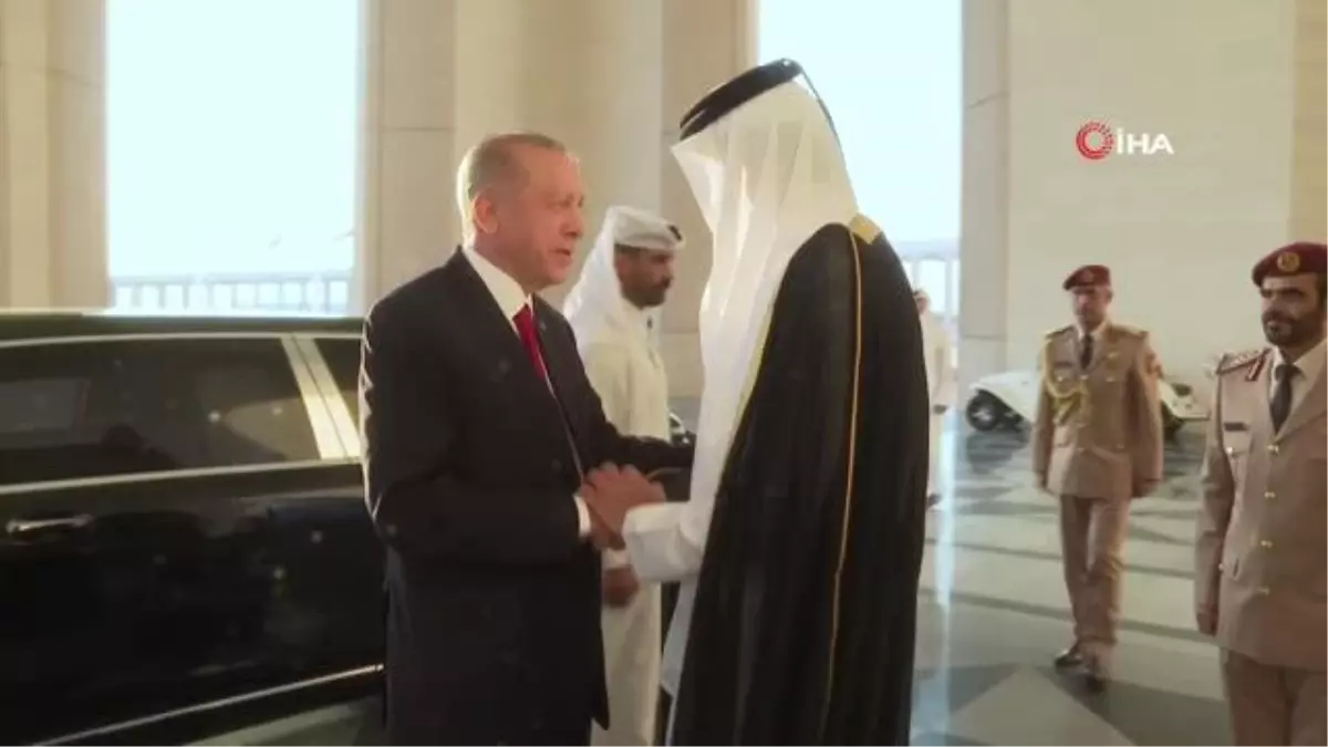 Cumhurbaşkanı Erdoğan Katar\'da resmi törenle karşılandı