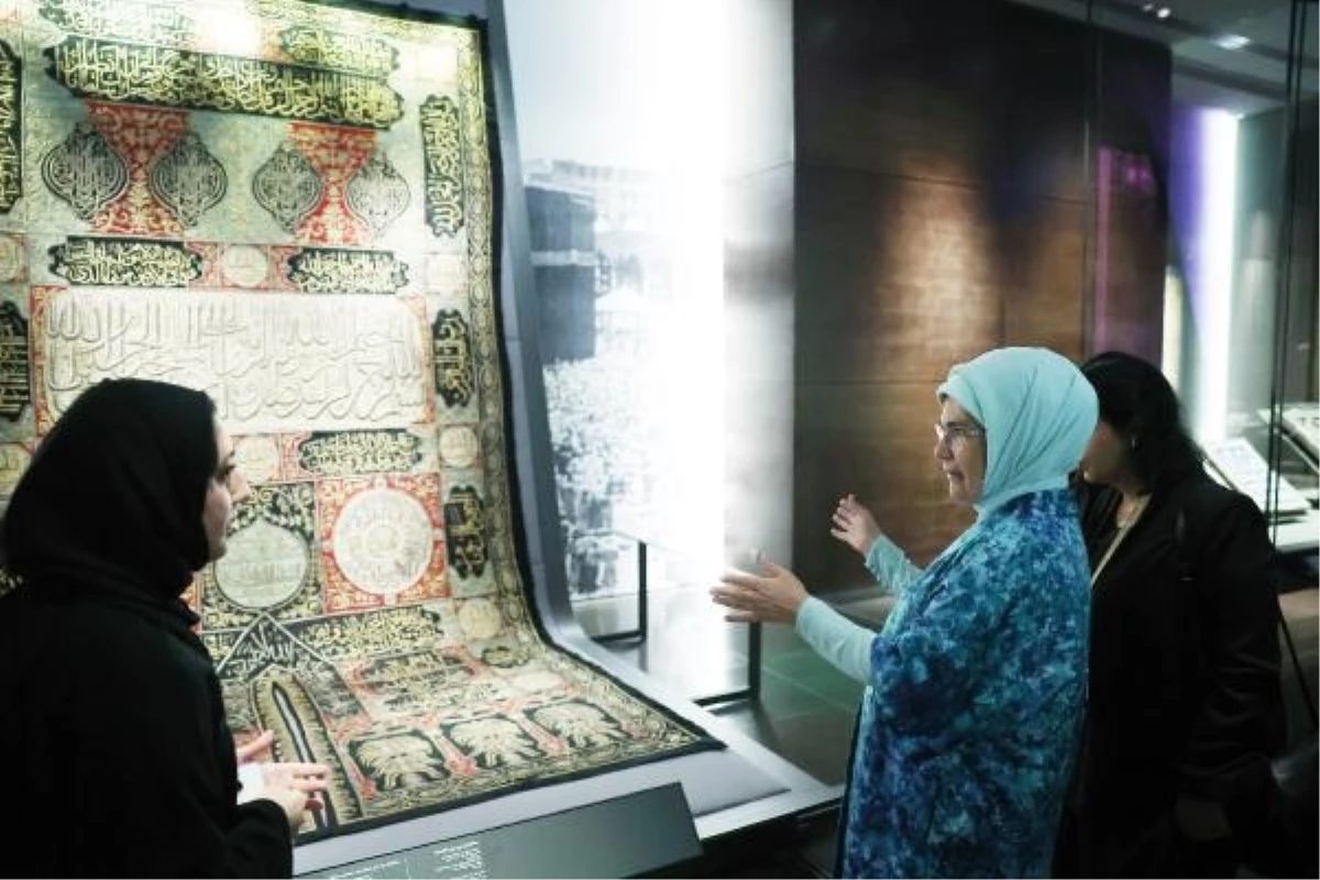 Emine Erdoğan, Katar\'da İslam Eserleri Müzesi\'ni ziyaret etti
