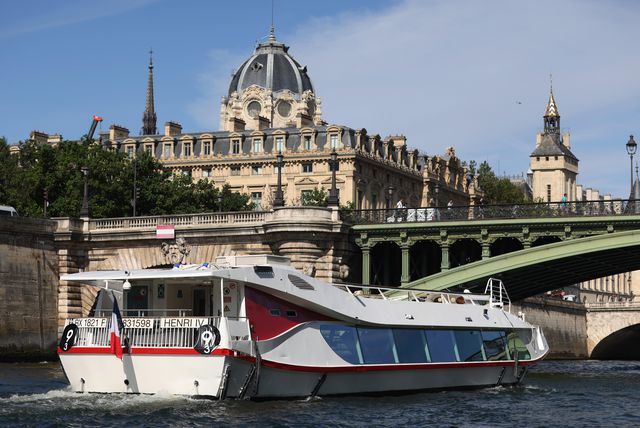 Fransa'da 2024 Paris Olimpiyatları Hazırlıkları Kapsamında Tekne Geçit Töreni Provası Yapıldı