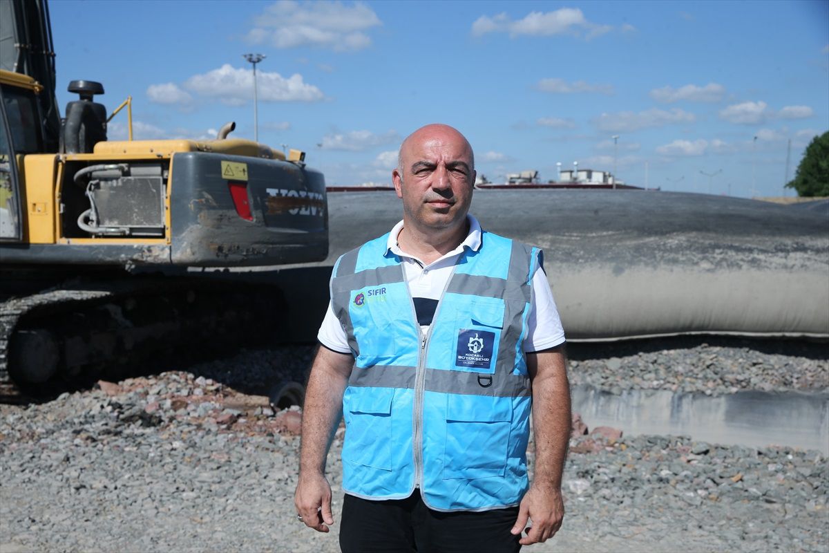 İzmit Körfezi\'nde Dip Çamurunun Temizlenmesi Projesi