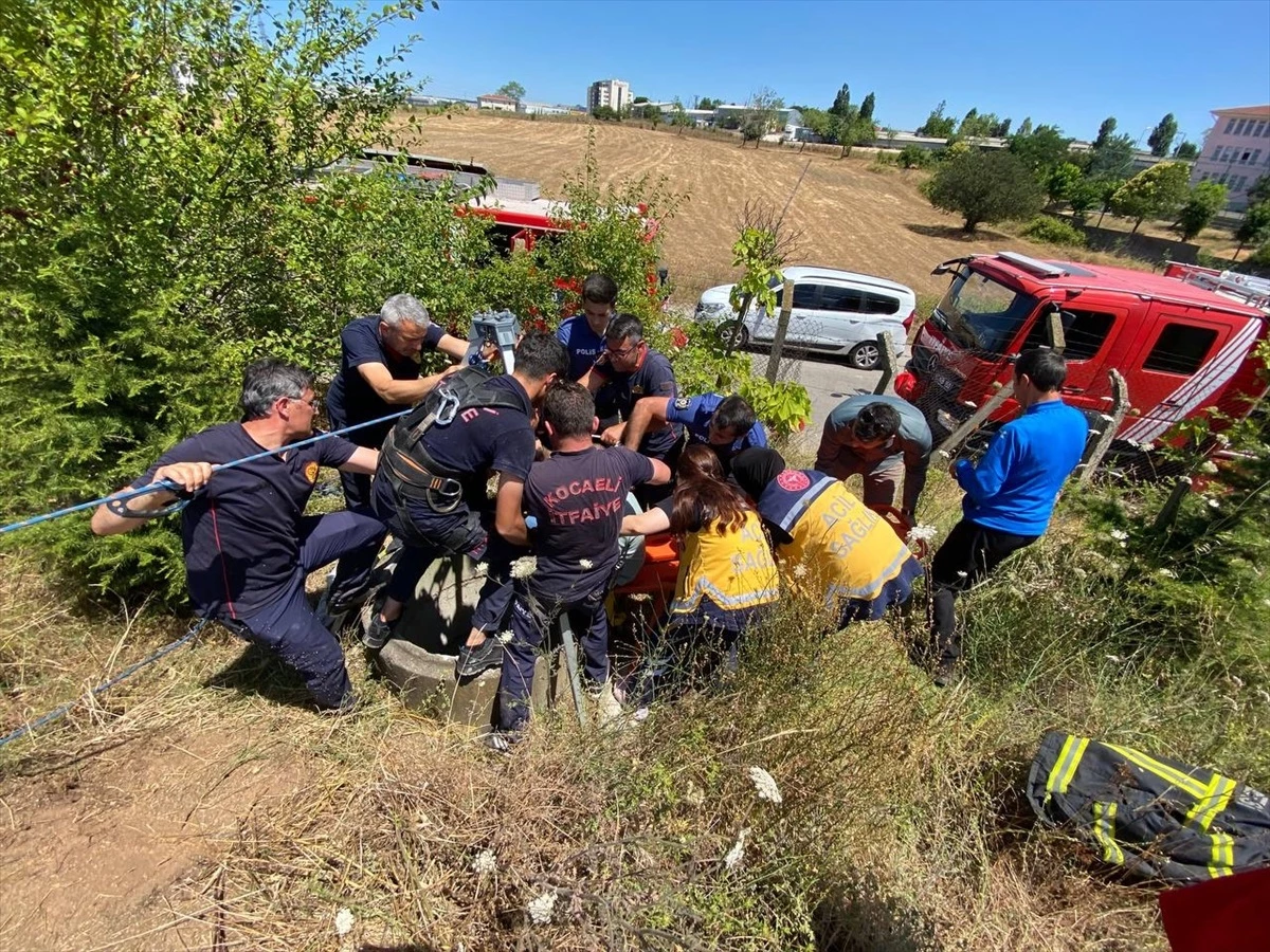 Çayırova\'da su deposu havalandırma kuyusuna düşen belediye personeli yaralandı