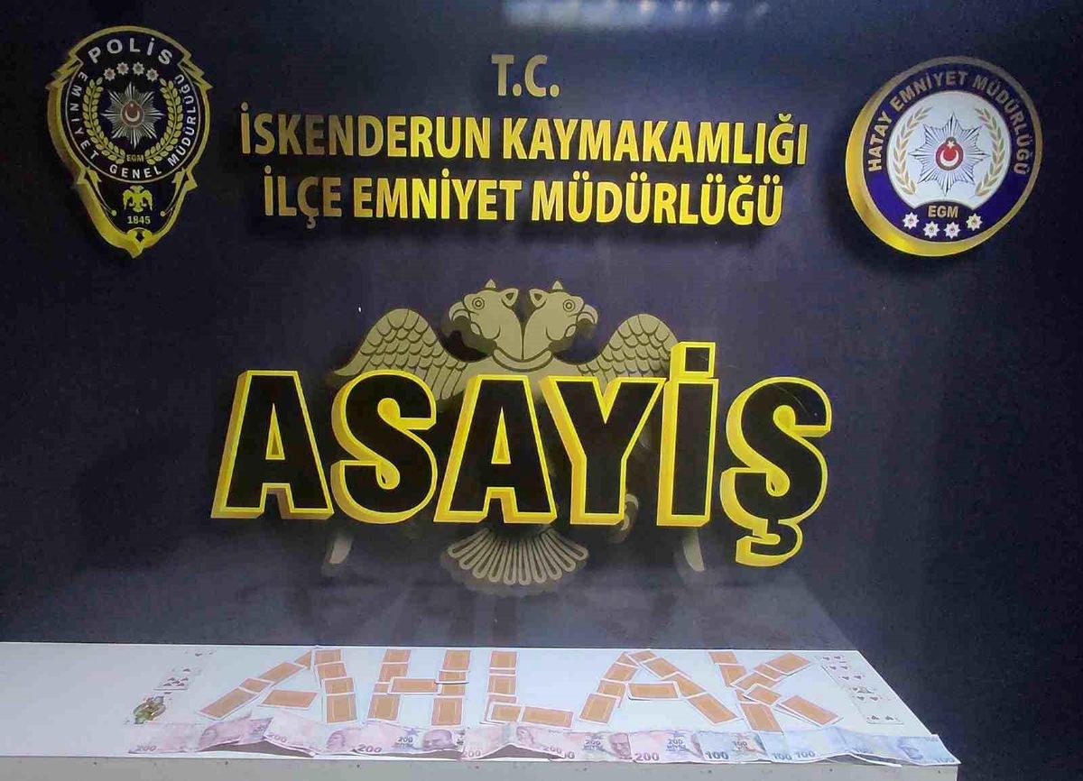 İskenderun\'da Kumar Oynayan 4 Şahıs Yakalandı