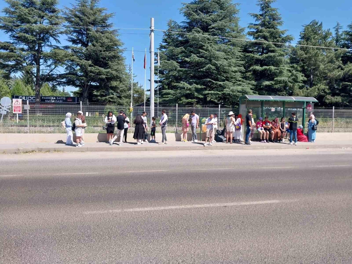 Eskişehir Sazova Parkı\'na ulaşım sorunu yaşanıyor