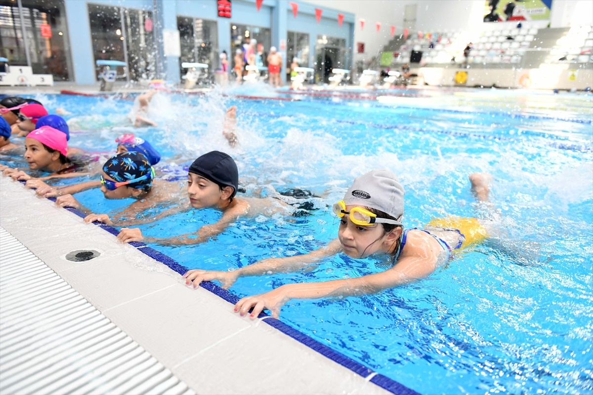 Muratpaşa Belediyesi Spor Okulları Yaz Dönemine Başladı