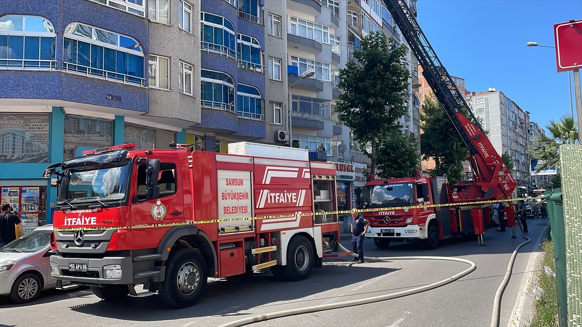 Samsun İlkadım\'da çıkan yangın itfaiye ekipleri tarafından söndürüldü