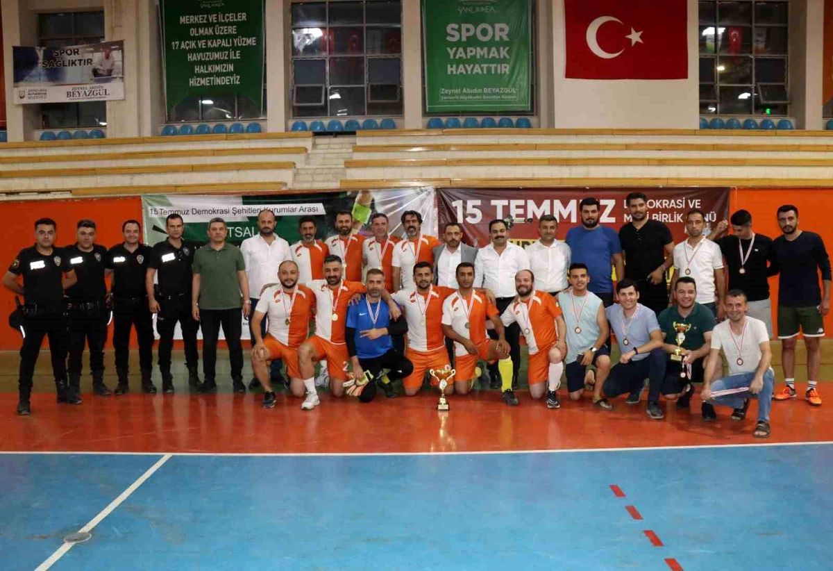 Şanlıurfa Büyükşehir Belediyesi Kurumlararası Demokrasi Turnuvasını Kazandı