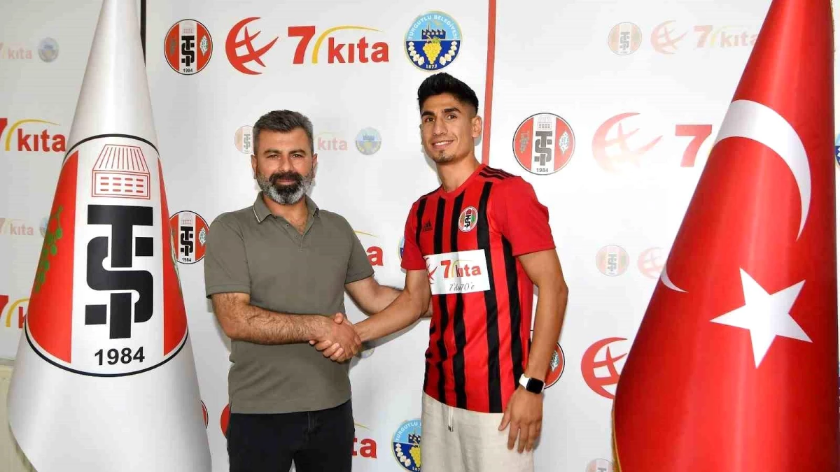 Turgutluspor, Elazığspor\'un orta saha oyuncusu Salih Polatdemir\'i transfer etti