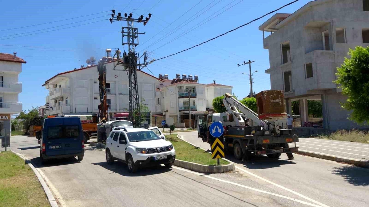 Kavurucu Sıcaklarla Birlikte Elektrik Tüketimi Rekoru