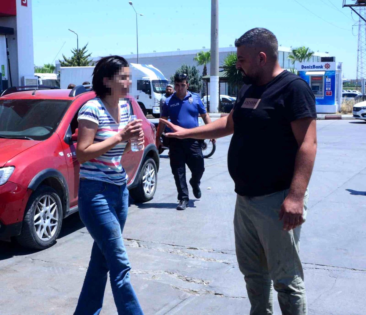 Adana\'da Sevgilisini Rehin Alan Şahıs Polis Tarafından Etkisiz Hale Getirildi