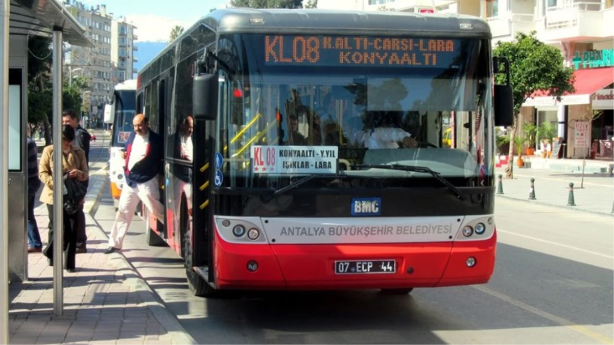 Antalya\'da Ulaşım Ücretlerine Yüzde 56 Zam Yapıldı