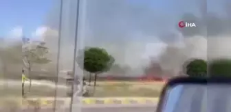 Buğday tarlası alev alev yandı