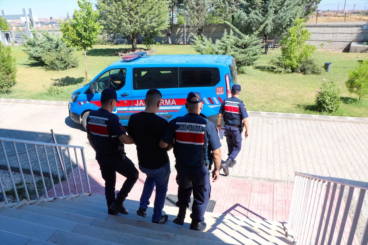 Diyarbakır\'da 2 firari hükümlü yakalandı